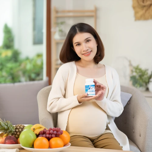 Understanding Prenatal Vitamins: What Expecting Mothers Need to Know